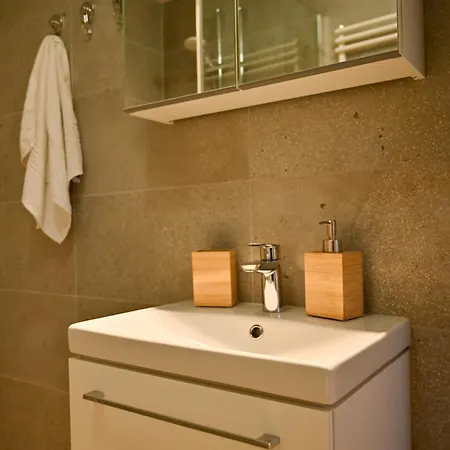 Nussbaumer Bukareszt